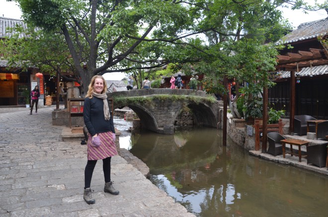 The streets run alongside the waterways.