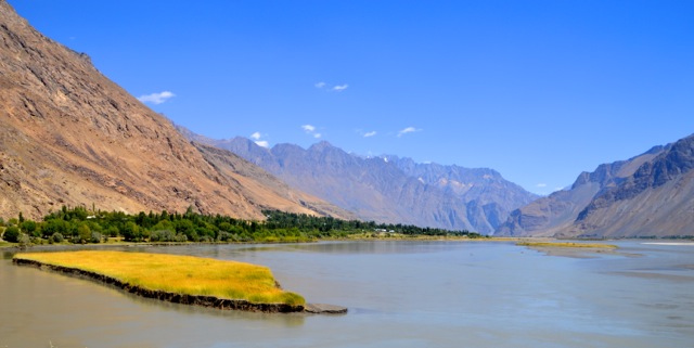 Calm waters of the Panj.