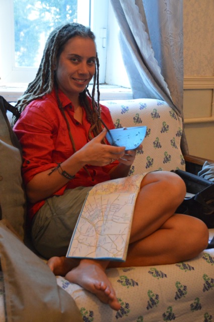 Breakfast and maps at the Hotel Denov.