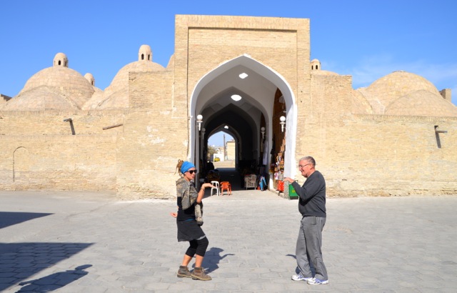 Bok bok at a Taki bazaar.