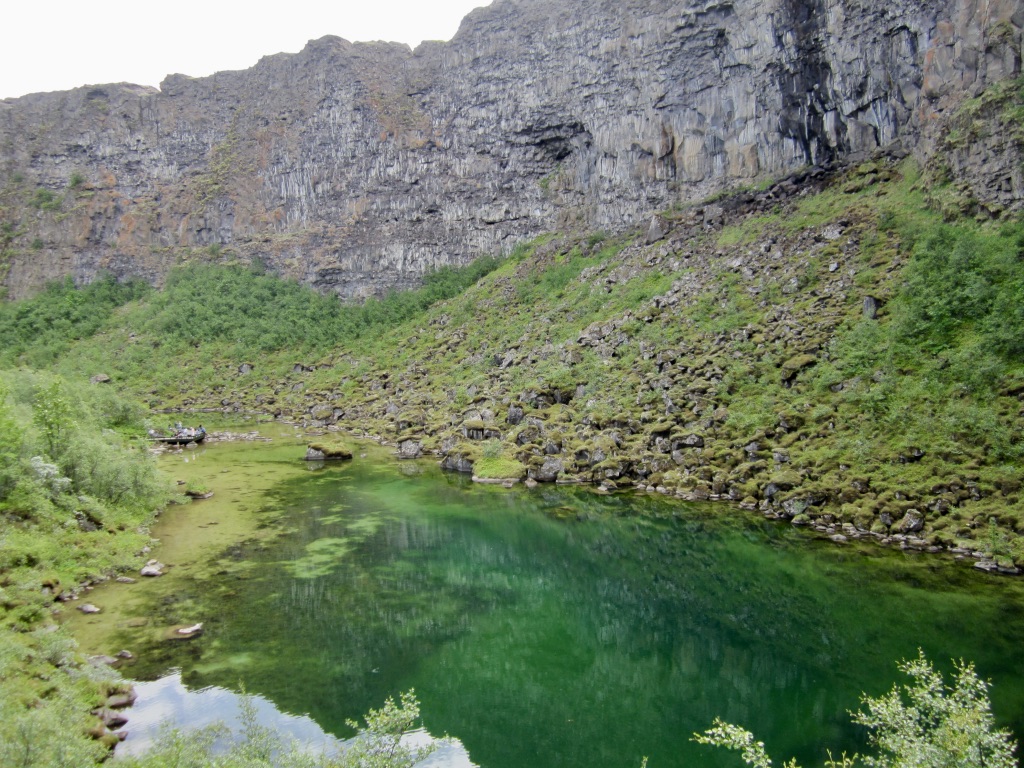 TlqE6ebGTJuc7ZNSziUxTw_thumb_ffa2